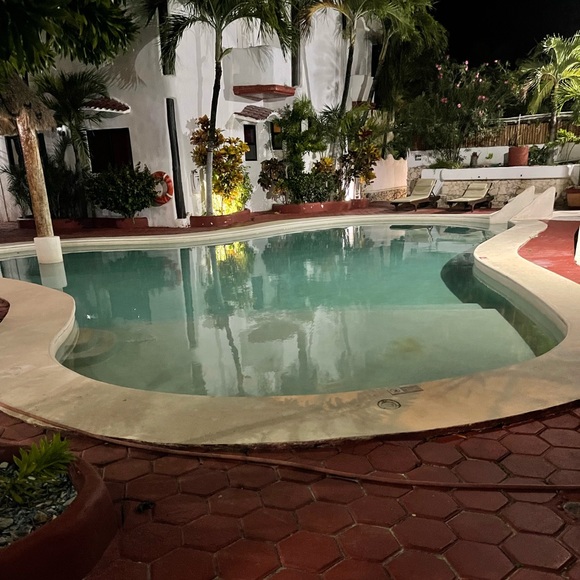 Meet your Posher, Mykel - Picture 1 of 1